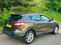 Gebraucht Nissan Qashqai Acenta 115 PS (84 kW) 2014 Beige SUV