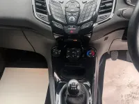 Używany Ford Fiesta Zetec 2016 Niebieski Hatchback