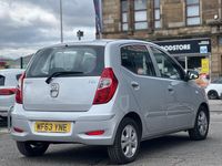 Used Hyundai i10 Active 85 HP (62 kW) 2013 Silver Hatchback