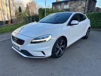 Used Volvo V40 R-Design Pro 150 HP (110 kW) 2018 White Hatchback