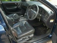 used Volvo V70 2.4