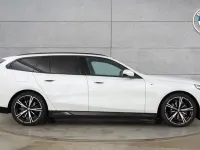Used BMW 530e M Sport 295 HP (216 kW) 2025 White Estate