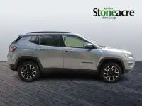 Begagnad Jeep Compass Trailhawk 170 HK (125 kW) 2021 Grå SUV