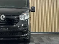 Used Renault Trafic 2017 Black MPV