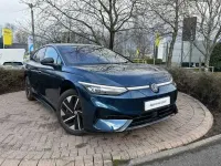 Begagnad VW ID.7 Pro 210 kW (286 HK) 2024 Blå Halvkombi