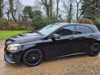 Usado Mercedes A200 AMG line 136 CV (100 kW) 2017