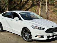 Used Ford Mondeo Titanium 180 HP (132 kW) 2015 White Hatchback