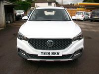 Usado MG ZS Exclusive 106 CV (77 kW) 2019 Blanco Berlina