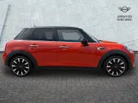 Used Mini Cooper Exclusive 134 HP (98 kW) 2019 Orange Hatchback