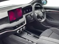 Usado Skoda Superb SportLine 193 HP (141 kW) 2025 Prateado Carrinha