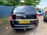 Used Vauxhall Zafira Design Edition 120 HP (88 kW) 2009 Black MPV