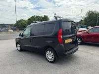 Used Vauxhall Combo 105 HP (77 kW) 2014 Blue MPV