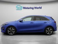 Usado Kia Ceed 138 HP (101 kW) 2019 Azul Citadino