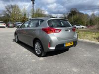 Used Toyota Auris Multidrive S 132 HP (97 kW) 2014 Grey Hatchback