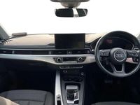 Usado Audi A4 Comfort 150 HP (110 kW) 2022 Vermelho Carrinha