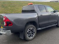 Used Toyota HiLux Luxury 204 HP (150 kW) 2021 Grey Pickup