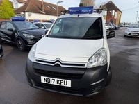 Used Citroën Berlingo 100 HP (73 kW) 2017 White MPV