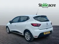 Used Renault Clio Dynamique 120 HP (88 kW) 2017 White Hatchback