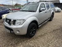 Used Nissan Navara Tekna 190 HP (139 kW) 2013 Silver Pickup