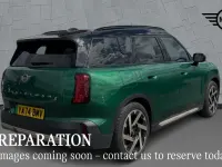 Usado Mini Countryman 227 kW (309 CV) 2024 Verde SUV