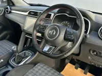 Usado MG ZS Excite 106 HP (77 kW) 2024 Prateado SUV