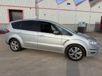 Used Ford S-MAX Titanium 140 HP (102 kW) 2015 Silver MPV