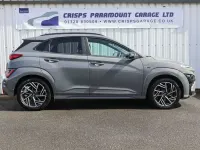 Usado Hyundai Kona N Line 120 CV (88 kW) 2023 Gris SUV