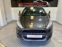 Used Ford Fiesta ST-Line 100 HP (73 kW) 2016 Grey Hatchback
