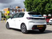 Used Peugeot 208 Active 74 HP (54 kW) 2024 White Hatchback