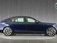 Used BMW 750e M Sport 482 HP (354 kW) 2025 Blue Sedan
