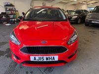 Used Ford Focus Zetec 125 HP (91 kW) 2015 Red Hatchback