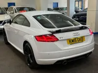 Begagnad Audi TT Sport 184 HK (135 kW) 2015 Vit Sportkupé