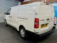 Used Vauxhall Vivaro S 100 HP (73 kW) 2022 White MPV