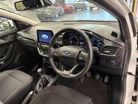 Used Ford Puma Titanium 155 HP (114 kW) 2021 White SUV