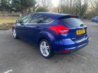 Używany Ford Focus Zetec 2015 Niebieski Hatchback