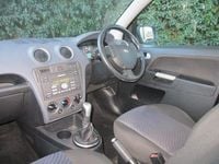 Used Ford Fusion Zetec 79 HP (58 kW) 2010 Black Hatchback