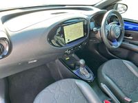 Used Toyota Aygo X 72 HP (52 kW) 2024 Blue SUV