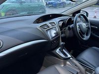 Used Honda Civic SR 2017 Red Estate