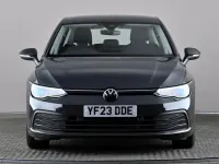 Gebraucht VW Golf VIII Life 130 PS (95 kW) 2023 Grau Kleinwagen