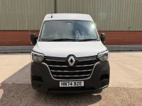 Used Renault Master 135 HP (99 kW) 2024 White MPV