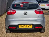 Used Kia Rio 86 HP (63 kW) 2013 Silver Hatchback