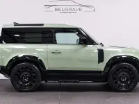 Gebraucht Land Rover Defender 75th Limited Edition 300 PS (220 kW) 2023 Grün SUV