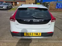 Used Volvo V40 2013 White Hatchback