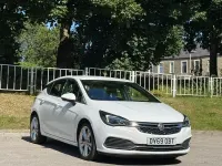 Used Vauxhall Astra SRi 2019 White Hatchback