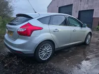 Usado Ford Focus Zetec 2014 Prateado Citadino