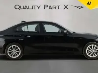 Begagnad BMW 330e 2021 Svart Sedan