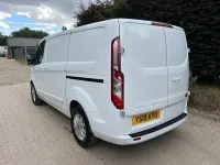 Used Ford Transit Custom Limited 130 HP (95 kW) 2019 White Van