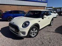 Used Mini Cooper Hatch 2018 Pepper white Hatchback