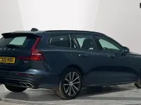 Usado Volvo V60 Momentum 163 HP (119 kW) 2022 Azul Carrinha