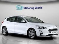 Used Ford Focus Zetec 120 HP (88 kW) 2019 White Hatchback